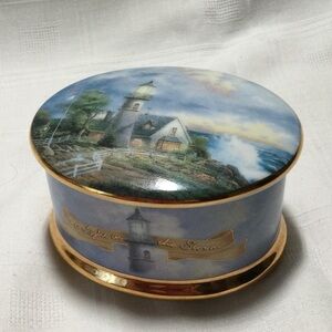 Thomas Kinkade clearing storms music box trinket box